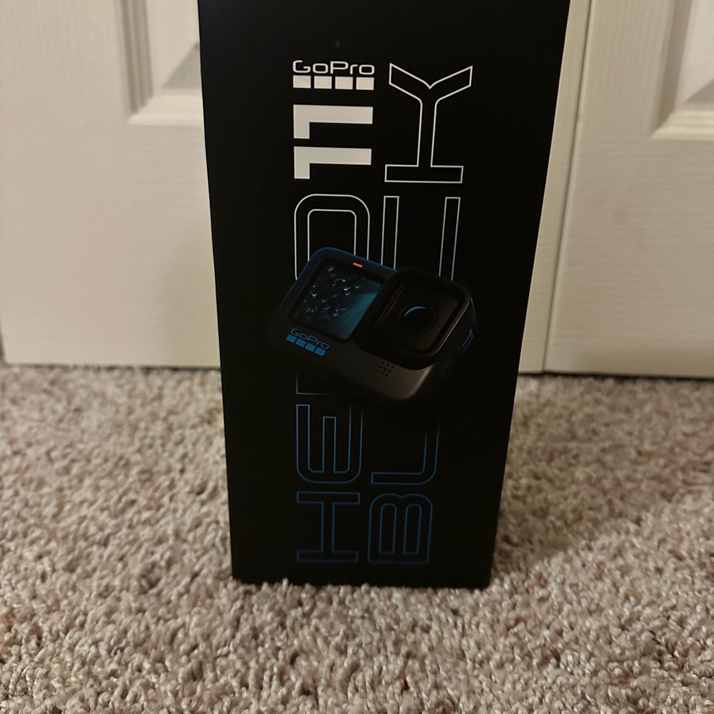 GoPro HERO11 in Sleek Black